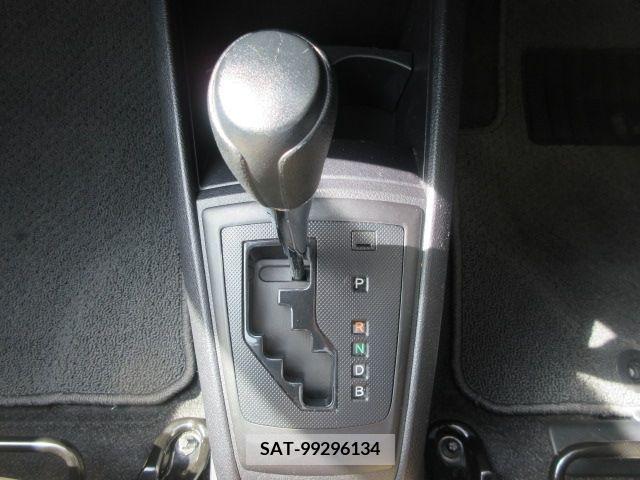 Toyota COROLLA AXIO 2015-03 373676-13