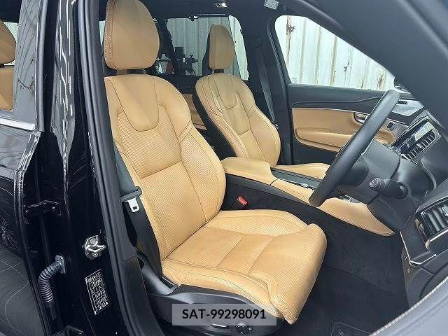 Volvo XC90 2022-02 320541-8