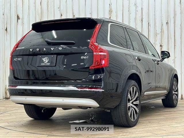 Volvo XC90 2022-02 320541-15
