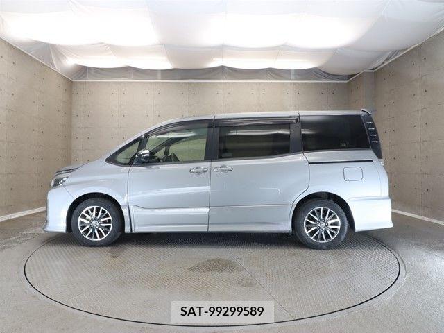 Toyota VOXY 2016-11 370469-25
