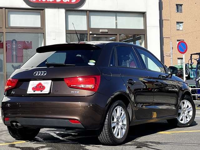 Audi A1 2013-09 182178-2