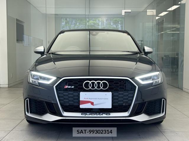 Audi RS3 SPORTBACK 2018-10 320109-2