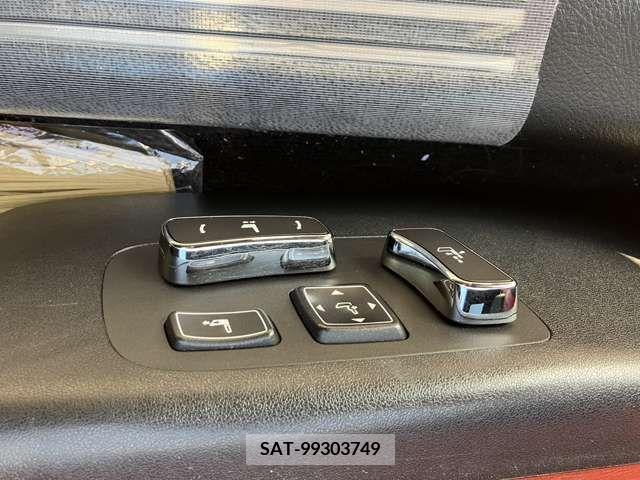 Lexus LS 2015-06 253176-14