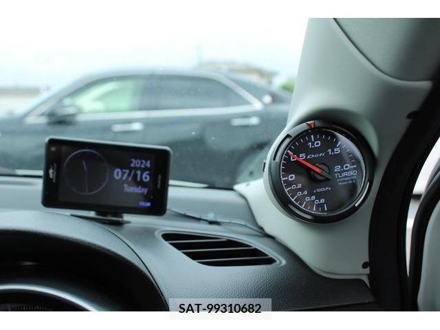 Suzuki SWIFT 2017-12 336878-4