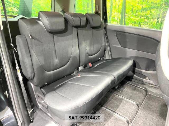Mazda BIANTE 2017-09 293084-9