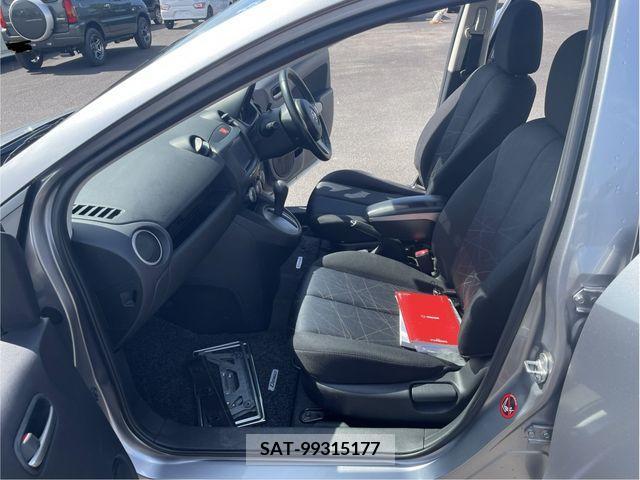 Mazda DEMIO 2011-07 301835-15