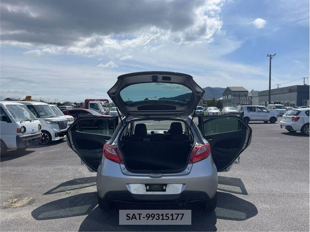Mazda DEMIO 2011-07 301835-9
