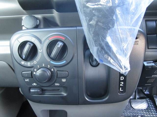 Suzuki EVERY 2018-08 5550-13