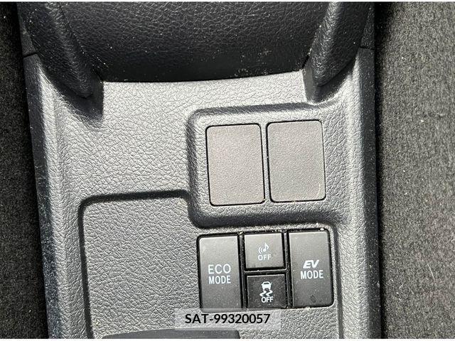 Toyota COROLLA AXIO 2019-05 328835-14