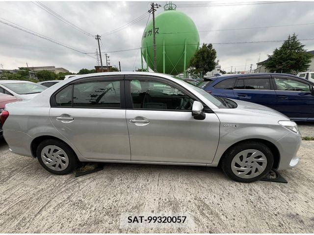 Toyota COROLLA AXIO 2019-05 328835-17
