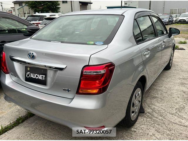 Toyota COROLLA AXIO 2019-05 328835-7