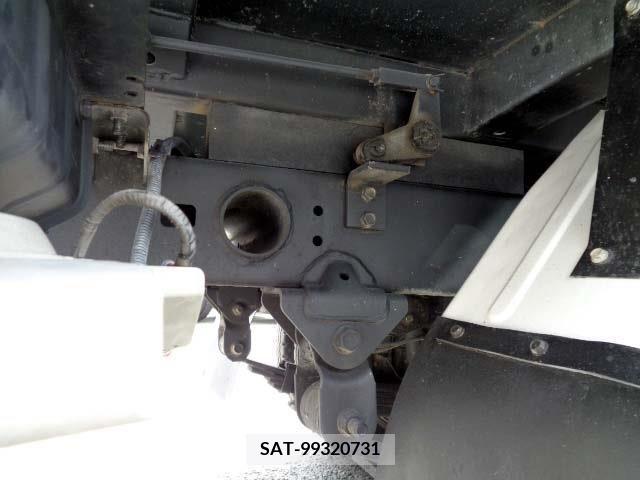 Hino DUTRO 2018-08 320402-19