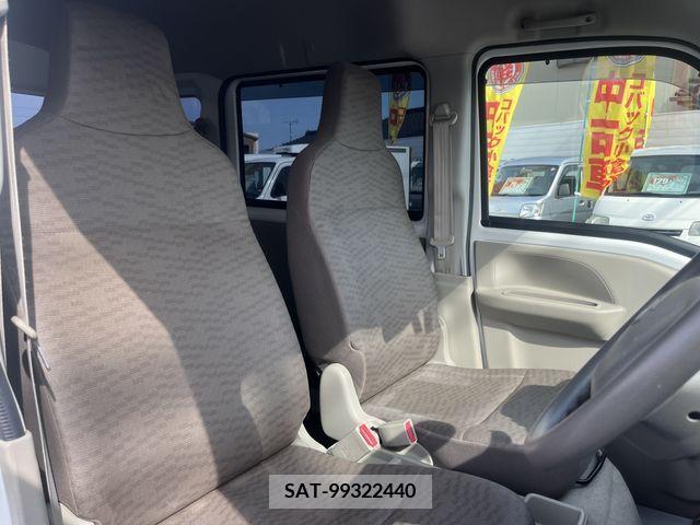 Suzuki EVERY 2017-10 269642-18