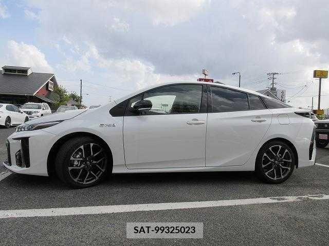 Toyota PRIUS PHV 2019-09 201421-18
