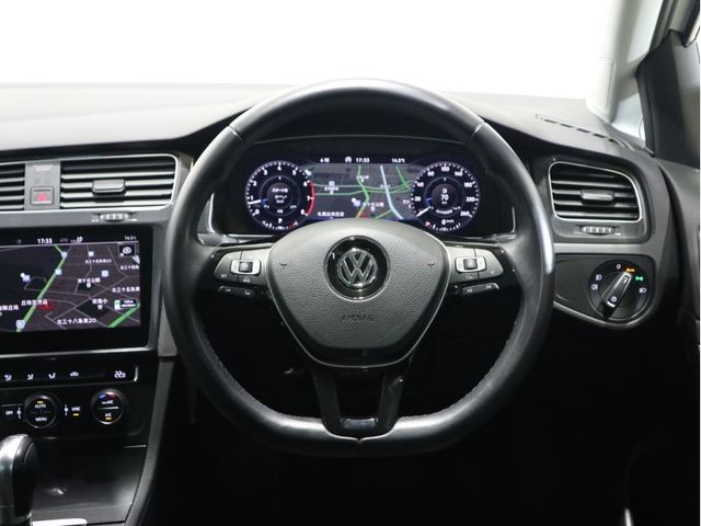 VolksWagen GOLF 2018-09 19251-10