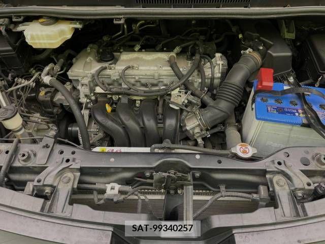 Toyota VOXY 2018-12 370433-19