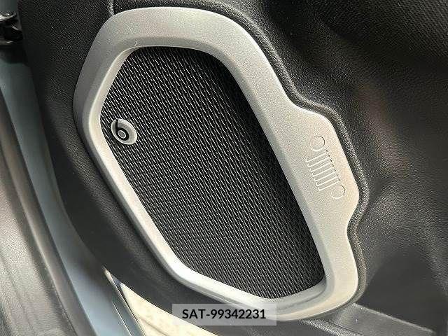 Jeep RENEGADE 2019-03 273683-14