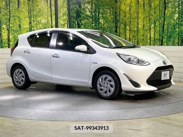 Toyota AQUA 2019-03 239952-16