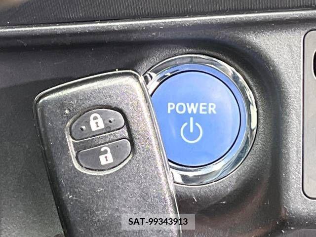 Toyota AQUA 2019-03 239952-5