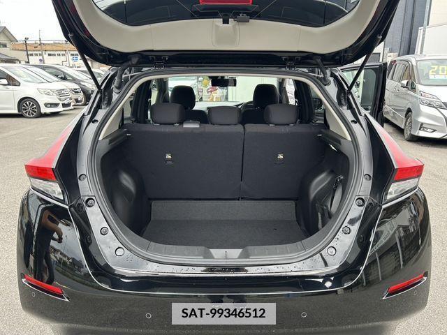 Nissan LEAF 2019-11 380885-19