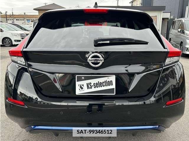 Nissan LEAF 2019-11 380885-3