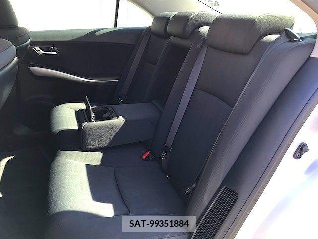 Toyota SAI 2015-06 300581-18