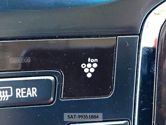Toyota SAI 2015-06 300581-17