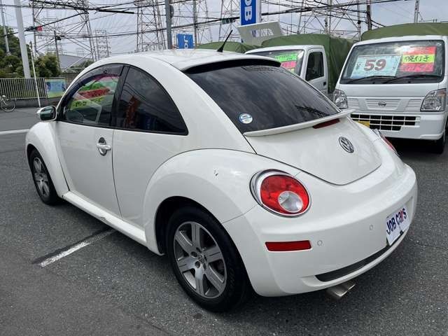 VolksWagen BEETLE 2006-01 7555-2