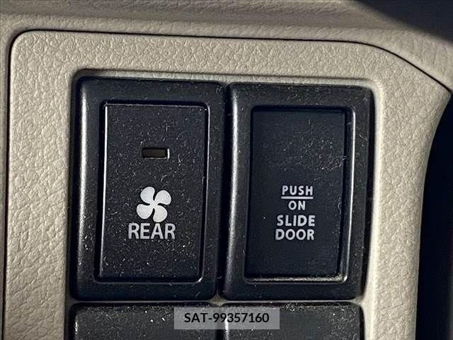 Nissan CLIPPER RIO 2016-01 349232-6