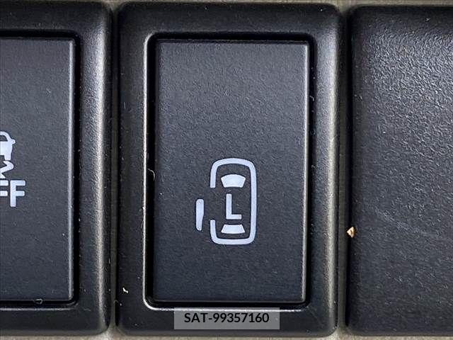 Nissan CLIPPER RIO 2016-01 349232-5