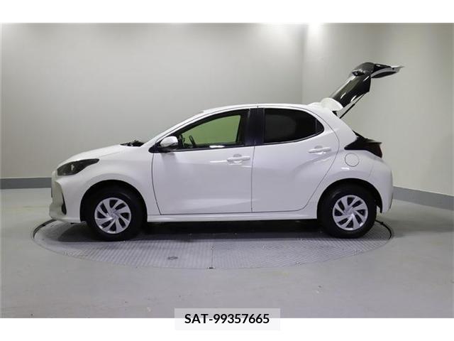 Toyota YARIS 2021-11 290789-7