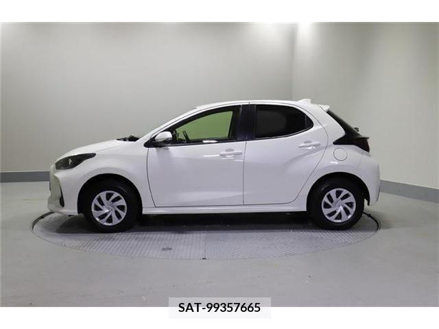 Toyota YARIS 2021-11 290789-6