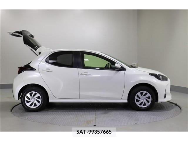 Toyota YARIS 2021-11 290789-15