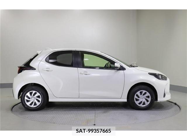 Toyota YARIS 2021-11 290789-14