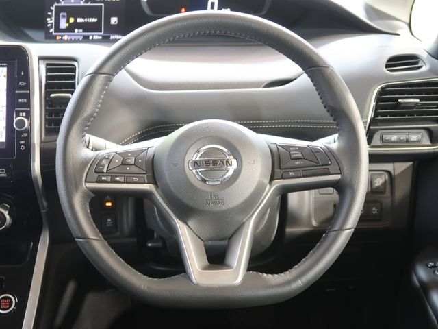 Nissan SERENA 2017-06 26455-13