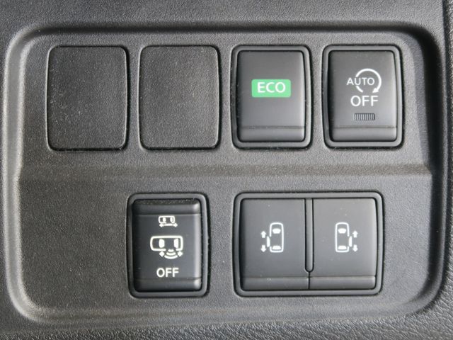 Nissan SERENA 2017-06 26455-27