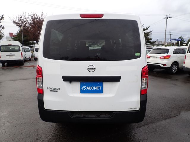 Nissan NV350 Caravan 2019-11 15621-6