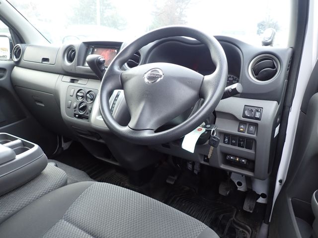 Nissan NV350 Caravan 2019-11 15621-8