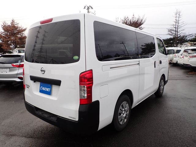 Nissan NV350 Caravan 2019-11 15621-7