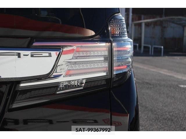 Toyota VELLFIRE 2015-05 205415-11