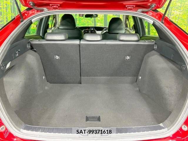 Toyota PRIUS 2021-02 281878-10