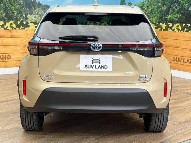 Toyota YARIS CROSS 2021-06 21382-15