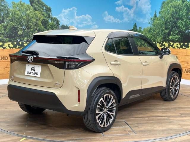 Toyota YARIS CROSS 2021-06 21382-17