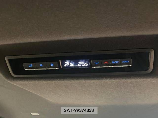 Toyota VOXY 2023-05 289296-6