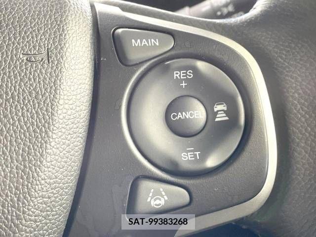 Honda e 2018-02 394345-6