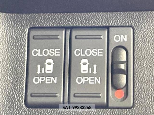 Honda e 2018-02 394345-5