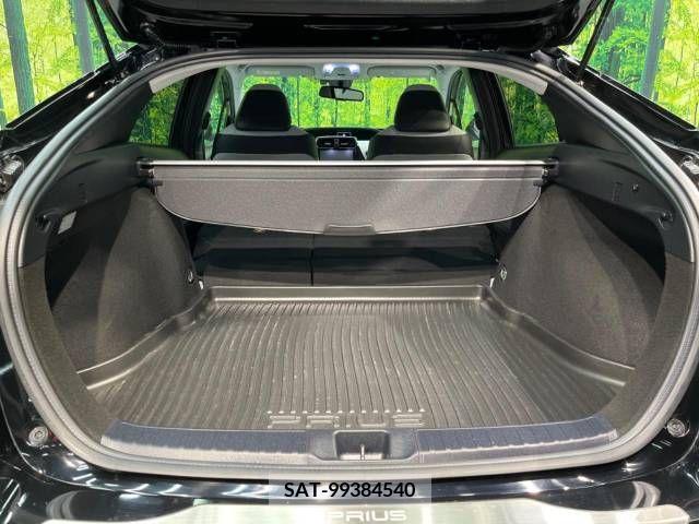 Toyota PRIUS 2016-08 393352-10