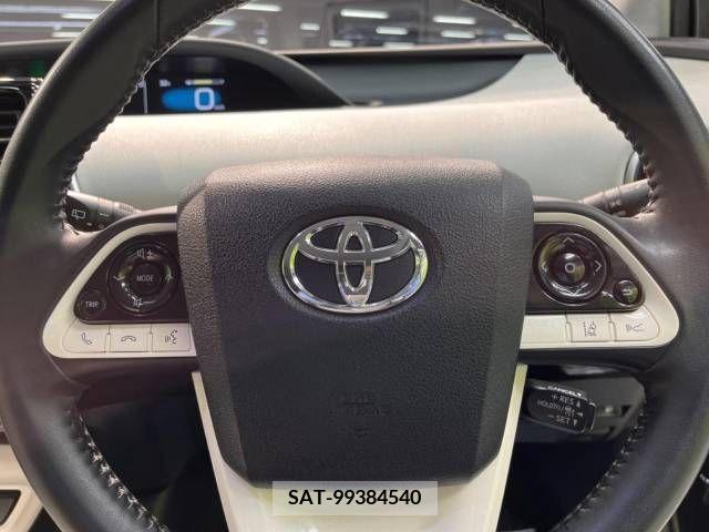 Toyota PRIUS 2016-08 393352-3