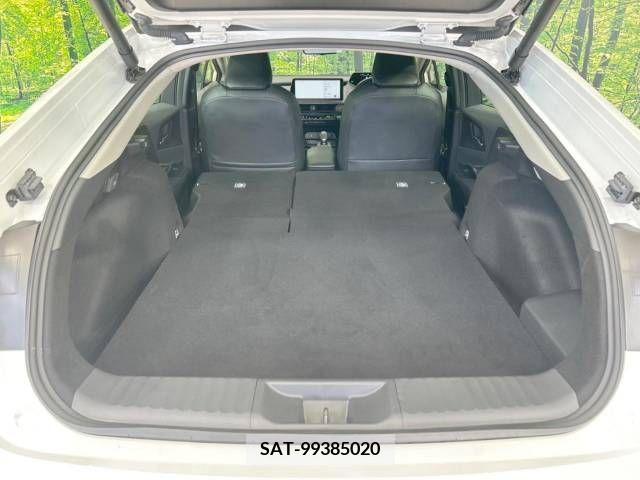 Toyota PRIUS 2023-03 348864-10
