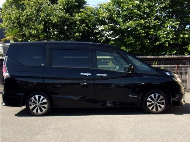 Nissan SERENA 2016-11 2717-8
